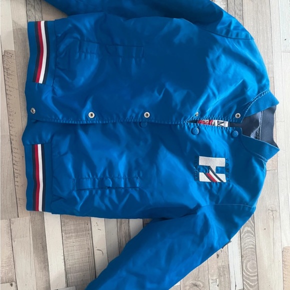 Tommy Hilfiger Jacket Reversable aged 10 years 140 cms - Picture 2 of 6
